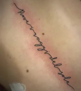 Kleine tattoo, fine line