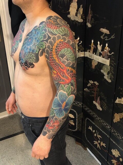 Japanse tattoo sleeve en borst